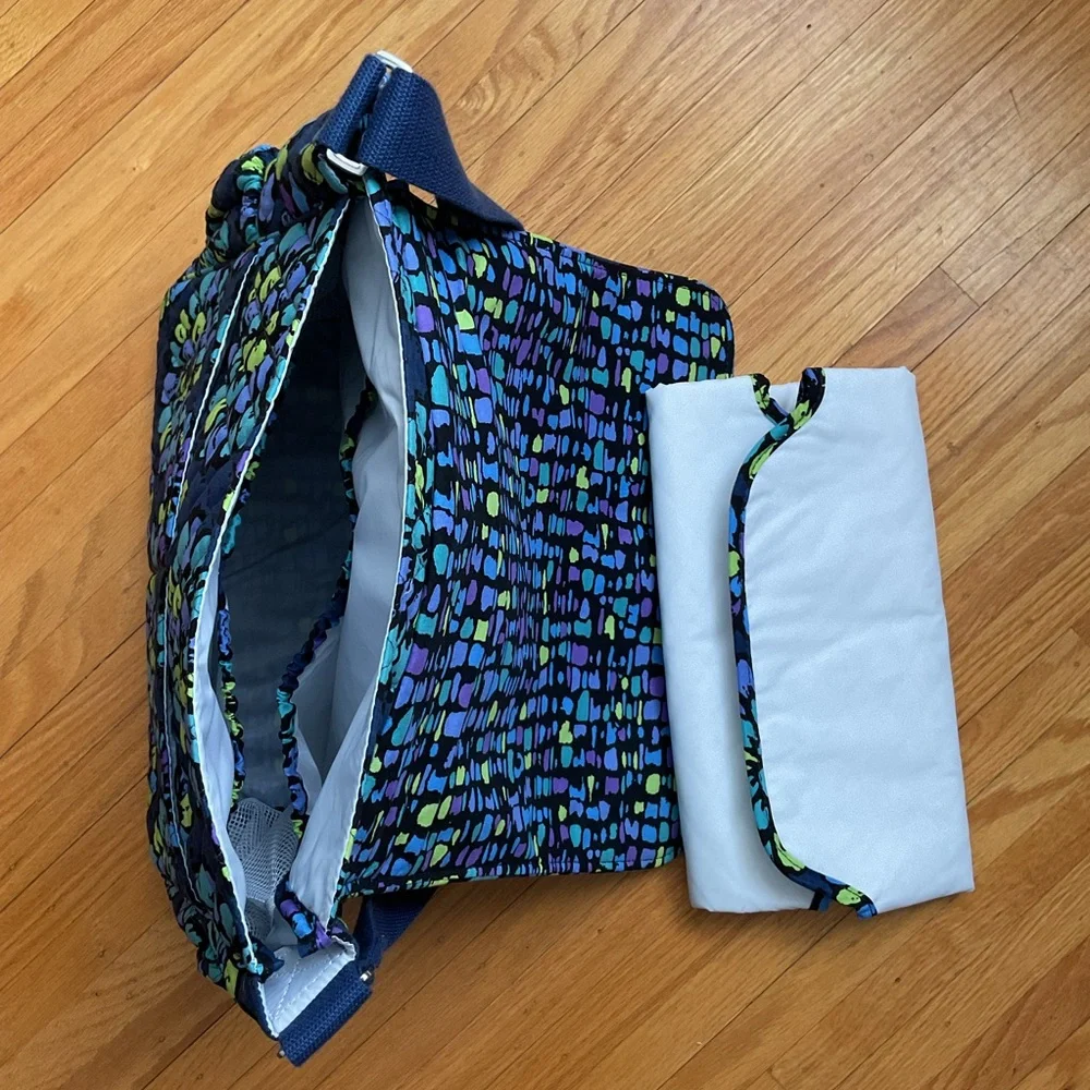 Vera Bradley Messenger Style Baby Diaper Bag Indigo Pop NWT